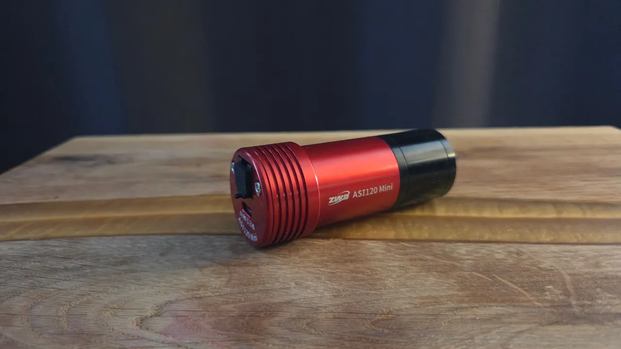 ZWO ASI120MM guide camera